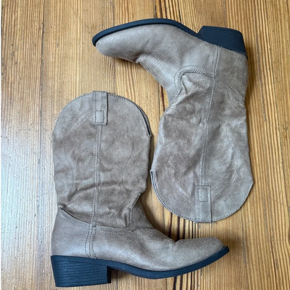 Rampage Walden Cowboy Boots Women Tan Faux Suede Western SIZE 8M - Picture 5 of 8